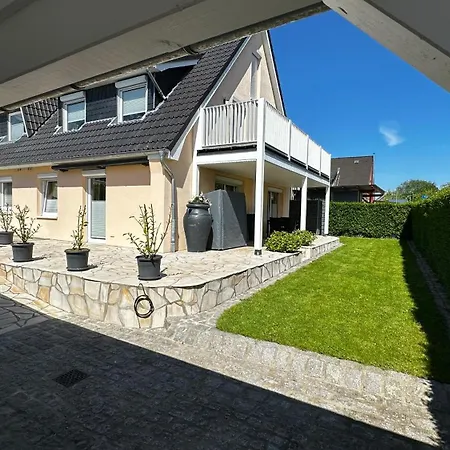 Sonnenseite 2 Apartment Laboe Exterior photo