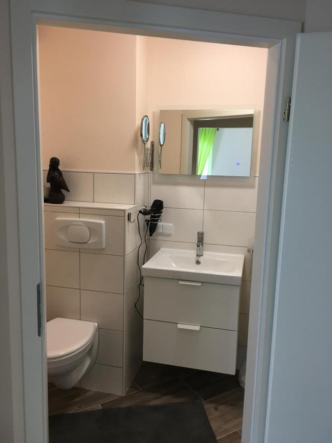 Sonnenseite 2 * Laboe